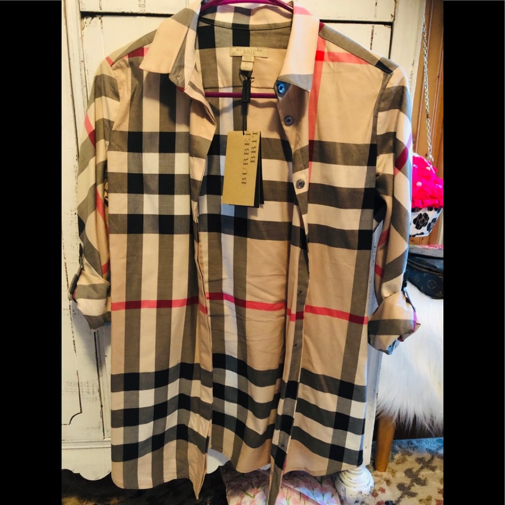 🎉HP🎉NWT Burberry Brit Button Down Shirt - Picture 2 of 2